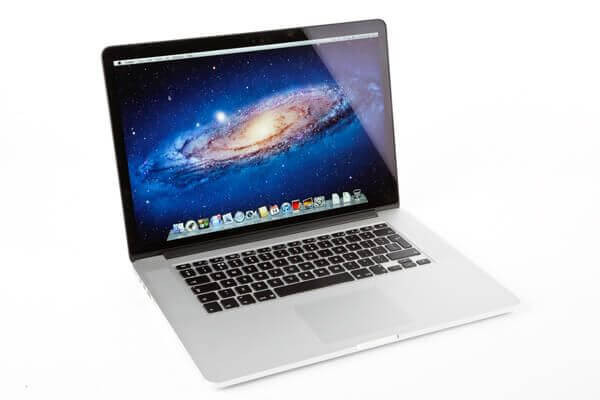 Poleasingowy MacBook Pro i7 15